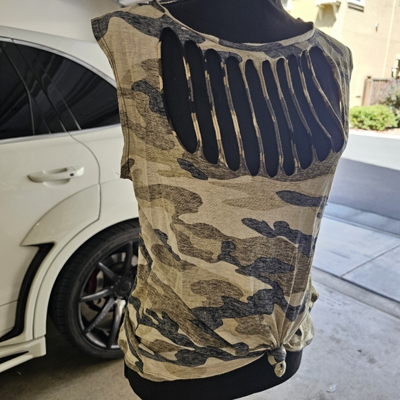 Distressed faded camo print tank - Picture 2 of 10